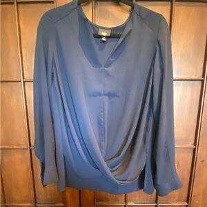 Mossimo long sleeve rayon blouse